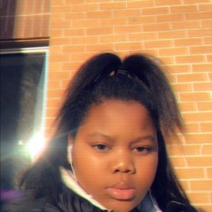 Meet your Posher, Shawnaya